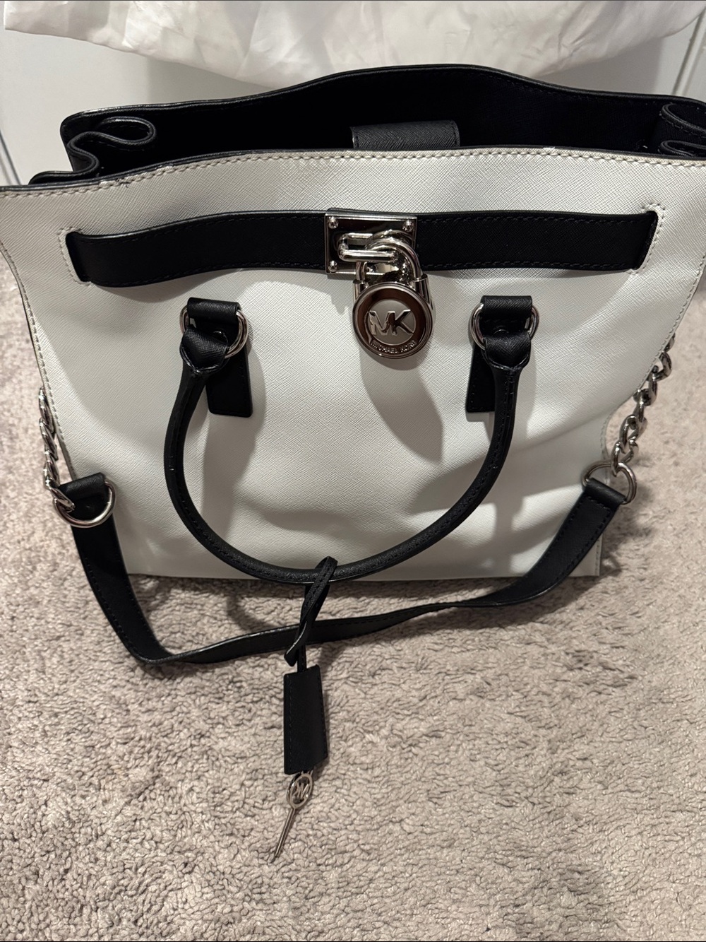 Michael Kors White and Black Hamilton Large Tote - Leather